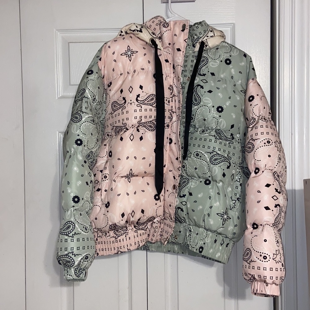 Fun bandana pattern jacket!